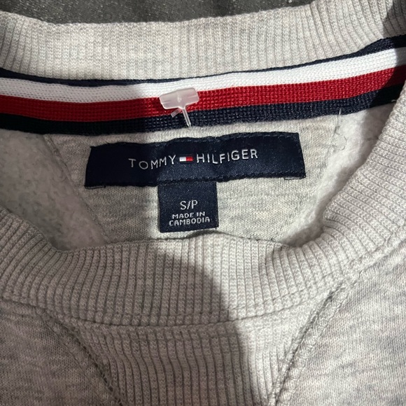 Tommy Hilfiger Small Crewneck - Picture 3 of 3